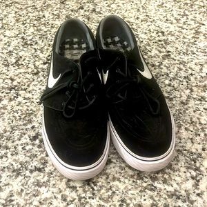 Size 12 Stefan Janoski Canvas Shoes
